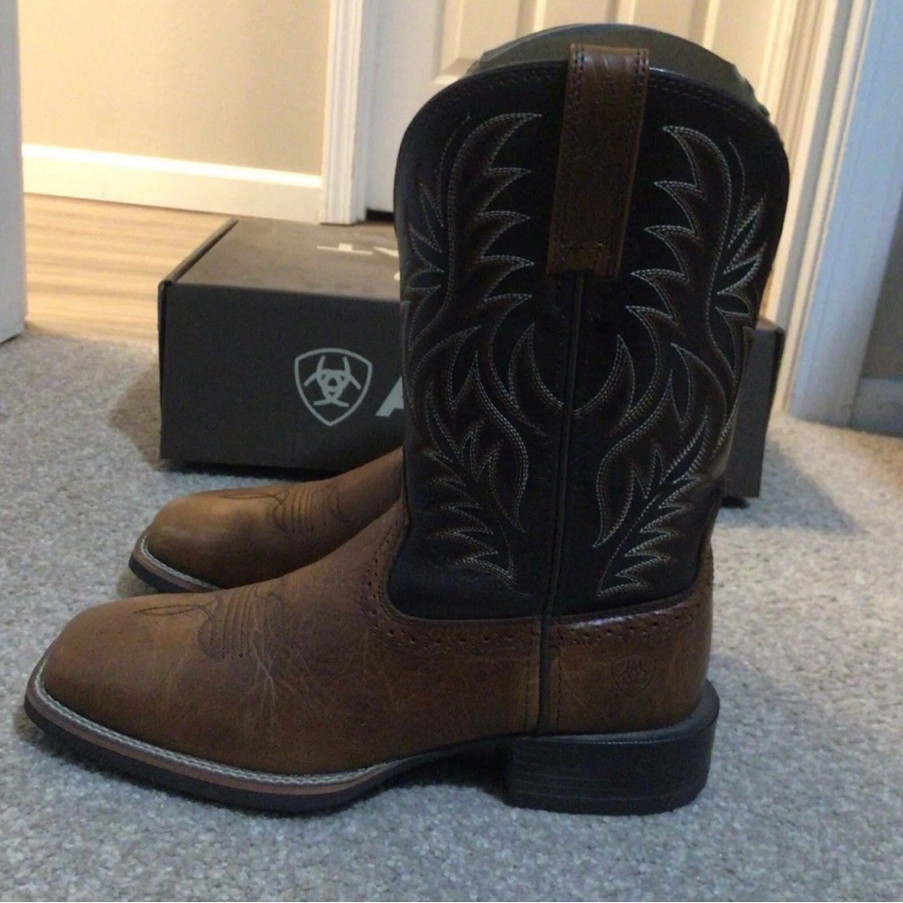 Men’s Brown Ariat Western Square Toe Boots